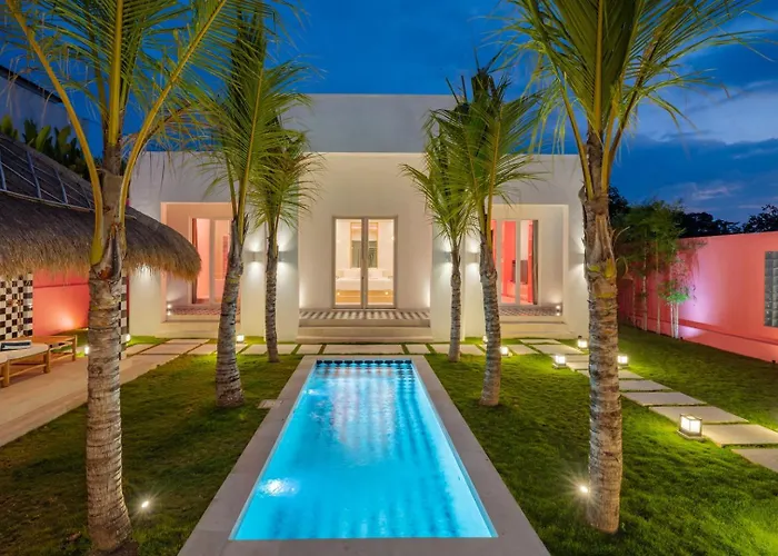 Ferienhaus Pink Paradise Canggu Tanah Lot